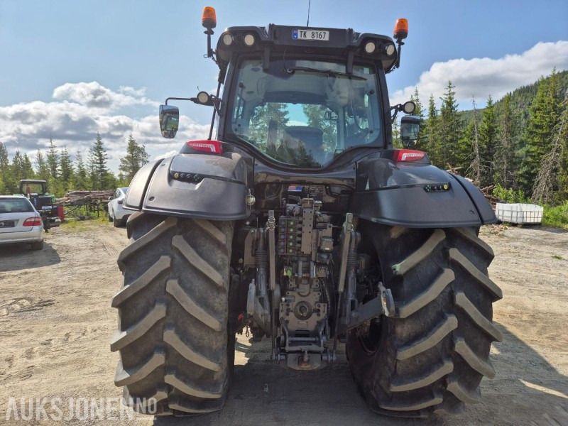 2021 Valtra T 234 VERSU med laster og front hydraulikk / PTO - Traktors: foto 4 2021 Valtra T 234 VERSU med laster og front hydraulikk / PTO - Traktors: foto 4