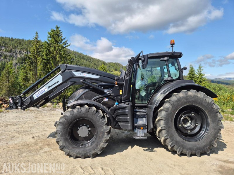2021 Valtra T 234 VERSU med laster og front hydraulikk / PTO - Traktors: foto 2 2021 Valtra T 234 VERSU med laster og front hydraulikk / PTO - Traktors: foto 2