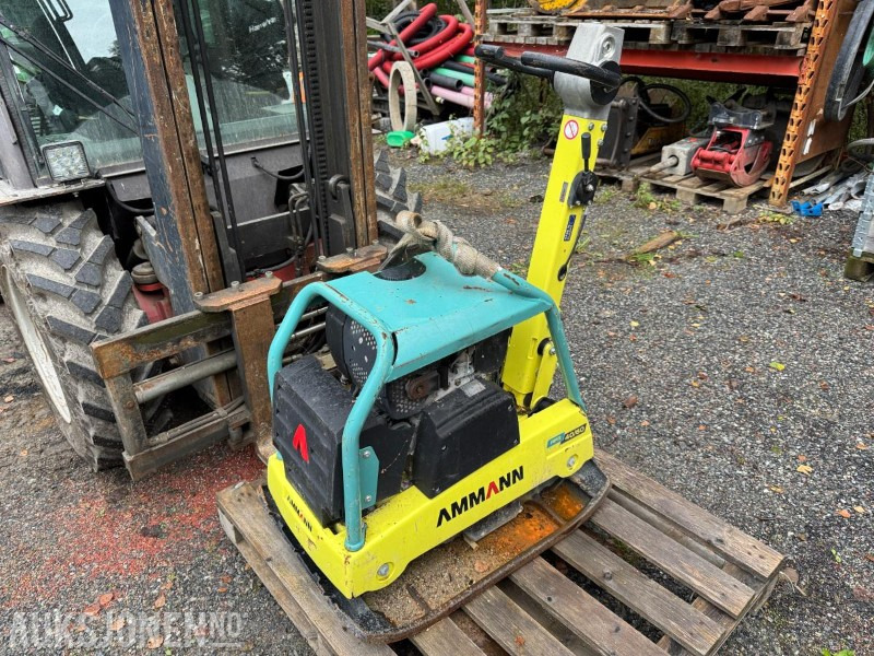 2022 AMMANN APR 40/60 HA vibroplate / 284kg - Veltnis: foto 1 2022 AMMANN APR 40/60 HA vibroplate / 284kg - Veltnis: foto 1