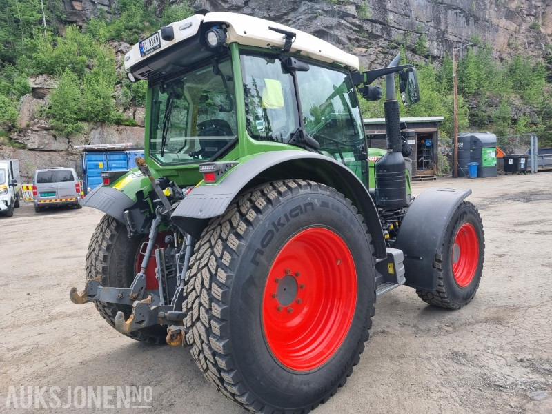 2022 Fendt 211 Vario traktor 1 eier 1834 timer - Traktors: foto 5 2022 Fendt 211 Vario traktor 1 eier 1834 timer - Traktors: foto 5