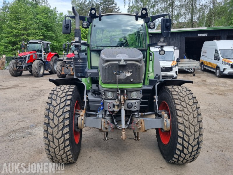 2022 Fendt 211 Vario traktor 1 eier 1834 timer - Traktors: foto 3 2022 Fendt 211 Vario traktor 1 eier 1834 timer - Traktors: foto 3