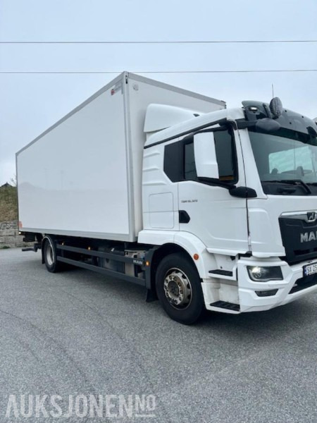 2022 MAN TGM lastebil – 18 paller – Meget god stand - 141868 km. - Kravas automašīna ar slēgto virsbūvi: foto 3 2022 MAN TGM lastebil – 18 paller – Meget god stand - 141868 km. - Kravas automašīna ar slēgto virsbūvi: foto 3