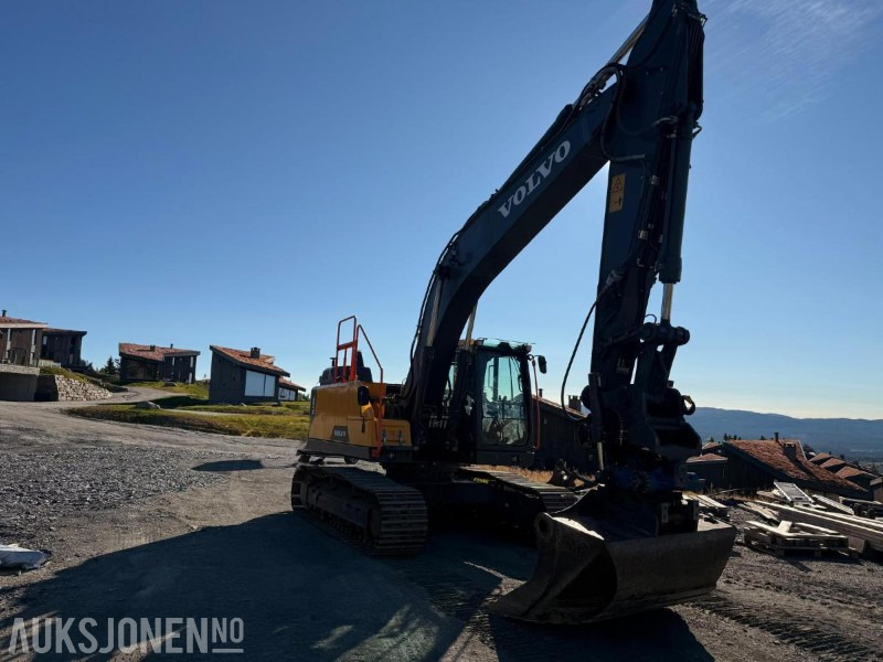 2022 Volvo EC220EL BELTEGRAVER ROTOTILT SERVICEHISTORIKK - Ekskavators: foto 4 2022 Volvo EC220EL BELTEGRAVER ROTOTILT SERVICEHISTORIKK - Ekskavators: foto 4
