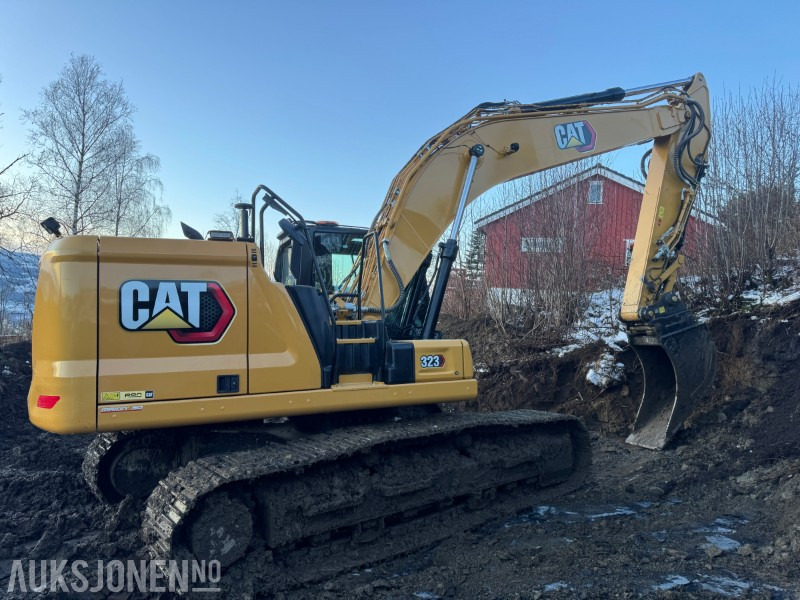 2023 Cat 323-07 GRAVEMAKINEN TILTROTATOR, 2 SKUFFER, DIESELVARMER, KUN 435 TIMER PÅ TELLEREN FFER, DIESELVARMER, MAKIN GPS - Ekskavators: foto 2 2023 Cat 323-07 GRAVEMAKINEN TILTROTATOR, 2 SKUFFER, DIESELVARMER, KUN 435 TIMER PÅ TELLEREN FFER, DIESELVARMER, MAKIN GPS - Ekskavators: foto 2