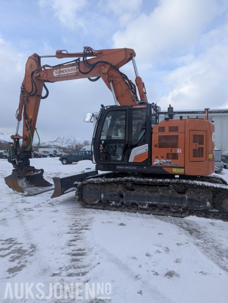 2023 Hitachi ZX225USLC-7 - Montabert CPA, GPS, rototilt, to-delt bom +++ - Ekskavators: foto 1 2023 Hitachi ZX225USLC-7 - Montabert CPA, GPS, rototilt, to-delt bom +++ - Ekskavators: foto 1