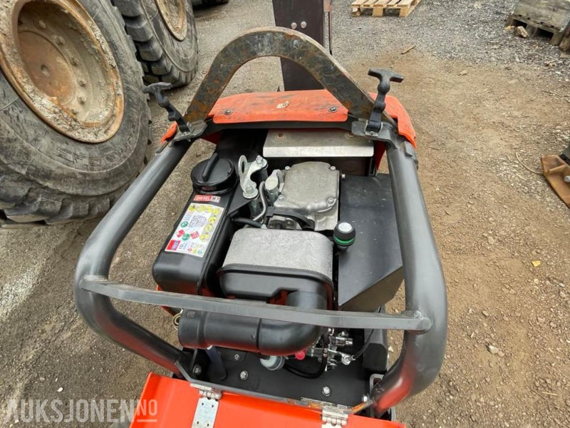 2023 Husqvarna LG 504 Vibroplate - Diesel - 470 kg. - 54 timer. - Veltnis: foto 4 2023 Husqvarna LG 504 Vibroplate - Diesel - 470 kg. - 54 timer. - Veltnis: foto 4