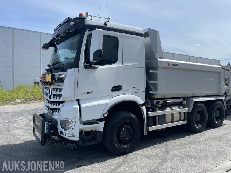 2023 Mercedes Arocs 2658 6X4 Tippbil m/Brøyteopplegg – Lav km – Meget godt utstyrt - Kravas automašīna pašizgāzējs: foto 1 2023 Mercedes Arocs 2658 6X4 Tippbil m/Brøyteopplegg – Lav km – Meget godt utstyrt - Kravas automašīna pašizgāzējs: foto 1