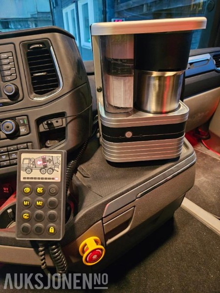 Betonvedējs 2023 Scania R-serie båndbil / 8x2 tridem / 61295 km: foto 13