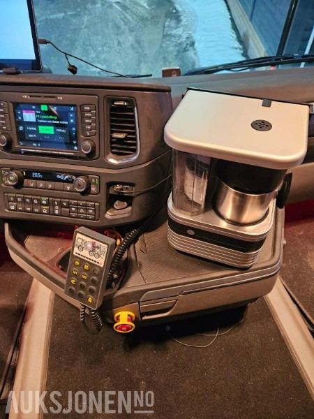 Betonvedējs 2023 Scania R-serie båndbil / 8x2 tridem / 61295 km: foto 12