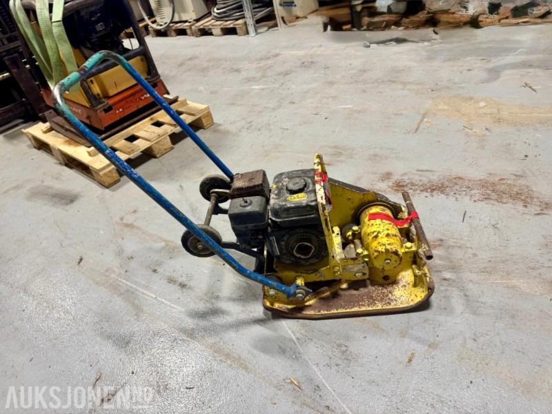 Ammann AVP 1850 – Vibroplate - Celtniecības maisītājs: foto 5 Ammann AVP 1850 – Vibroplate - Celtniecības maisītājs: foto 5