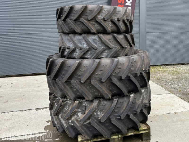 BKT AGRIMAX RT 765 TRAKTORDEKK 320/70 R 20 + 420/70 R 28 - Traktors: foto 2 BKT AGRIMAX RT 765 TRAKTORDEKK 320/70 R 20 + 420/70 R 28 - Traktors: foto 2