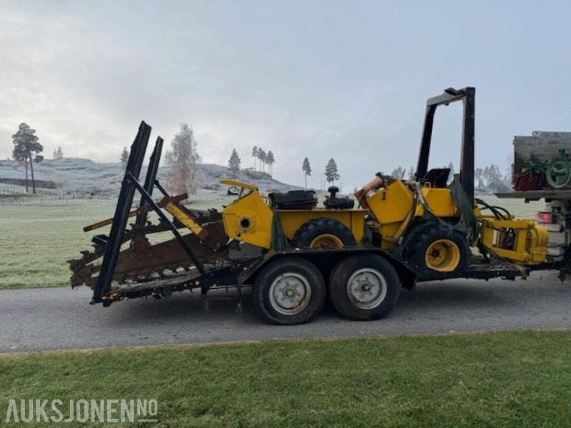 DH45 Trencher med vibrofunksjon bak og maskintralle - Celtniecības maisītājs: foto 3 DH45 Trencher med vibrofunksjon bak og maskintralle - Celtniecības maisītājs: foto 3