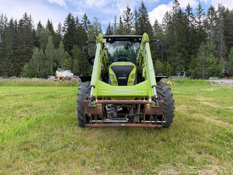 Dyrskun - 2016 Claas Arion 650 med frontlaster, lysrigg, 2-seter, 50 Km/t, stor service - Traktors: foto 2 Dyrskun - 2016 Claas Arion 650 med frontlaster, lysrigg, 2-seter, 50 Km/t, stor service - Traktors: foto 2