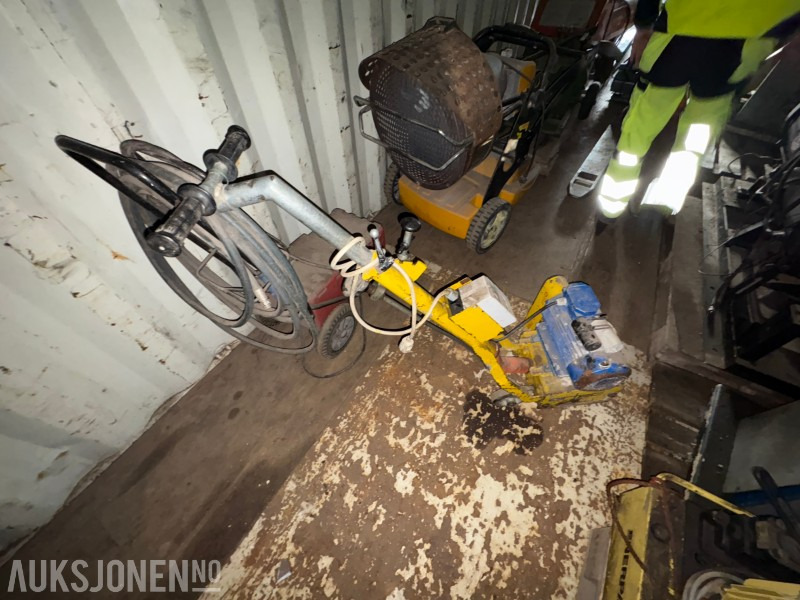 Elektrisk betongsliper - Celtniecības maisītājs: foto 1 Elektrisk betongsliper - Celtniecības maisītājs: foto 1