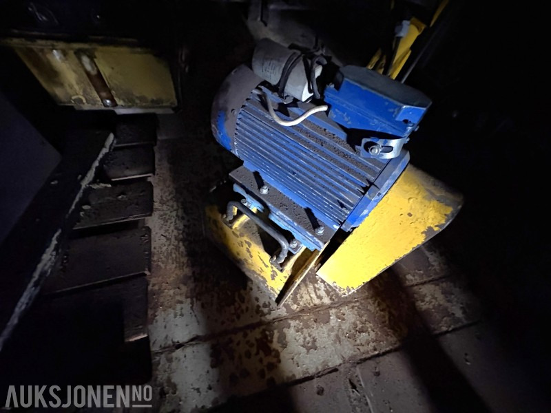 Elektrisk betongsliper - Celtniecības maisītājs: foto 3 Elektrisk betongsliper - Celtniecības maisītājs: foto 3