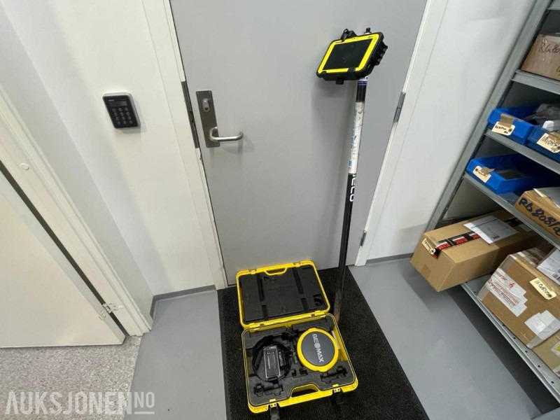 GEOMAX ZENITH40 GNSS SMART ANTENNE MED PANASONIC FELT-PC - Celtniecības maisītājs: foto 3 GEOMAX ZENITH40 GNSS SMART ANTENNE MED PANASONIC FELT-PC - Celtniecības maisītājs: foto 3