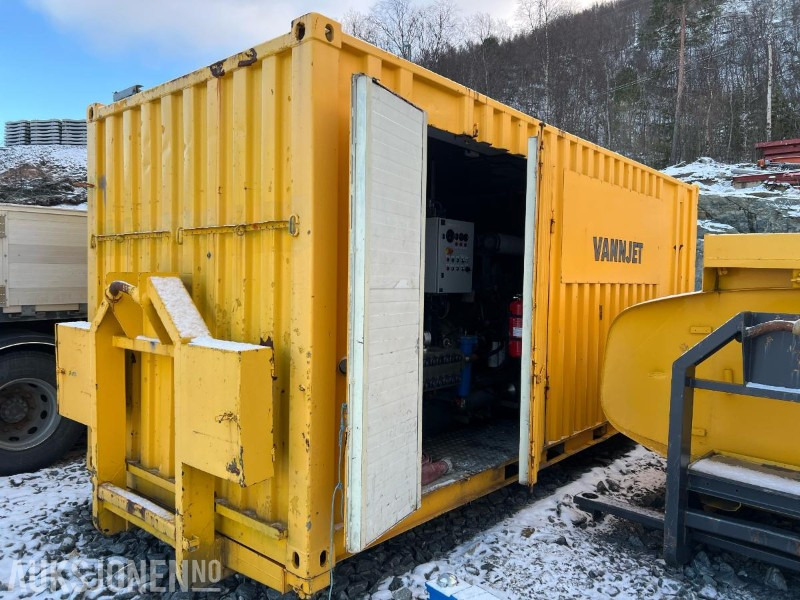 Hydrodemolition Concrete System - Uraca KD 725 - Celtniecības maisītājs: foto 1 Hydrodemolition Concrete System - Uraca KD 725 - Celtniecības maisītājs: foto 1