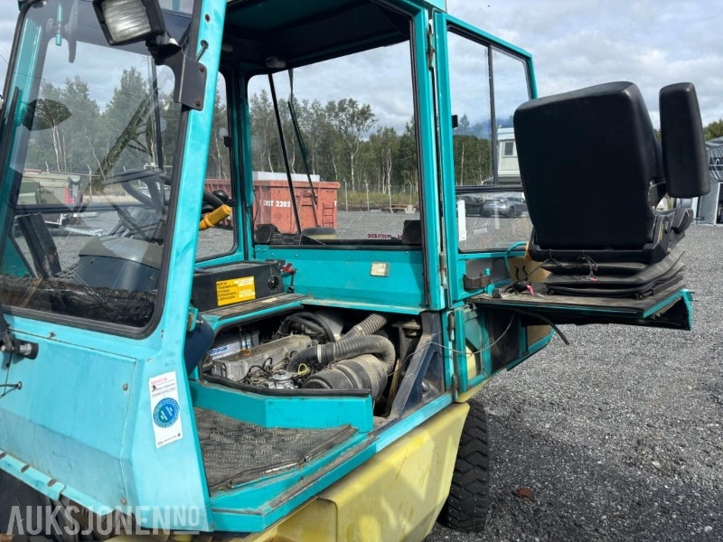 1996 Komatsu FD30T truck diesel - Iekraušanas tehnika: foto 5 1996 Komatsu FD30T truck diesel - Iekraušanas tehnika: foto 5