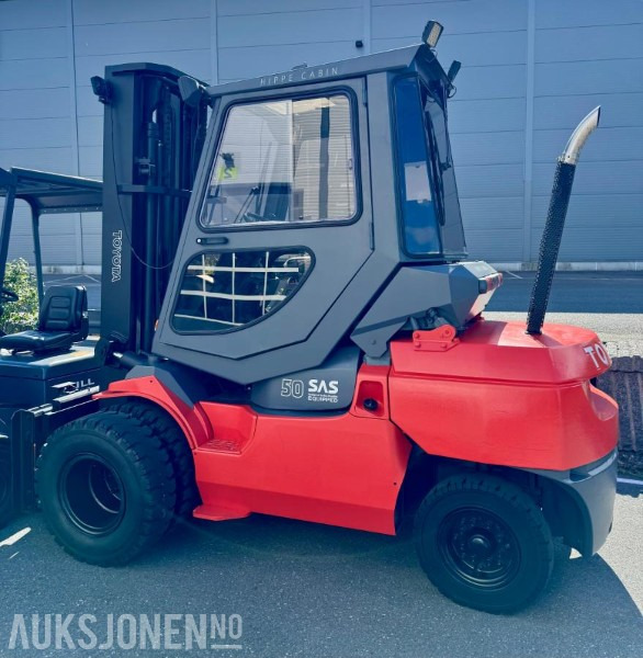 Iekraušanas tehnika 1999 Toyota 02-7FDA50  gaffeltruck med hippo-hytte: foto 1