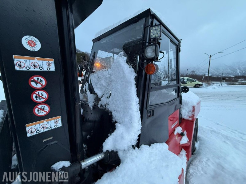 2003 Nissan VF05H70U Motvektstruck - 7 Tonn løftevekt - Nye batteri - 9578T - Iekraušanas tehnika: foto 5 2003 Nissan VF05H70U Motvektstruck - 7 Tonn løftevekt - Nye batteri - 9578T - Iekraušanas tehnika: foto 5