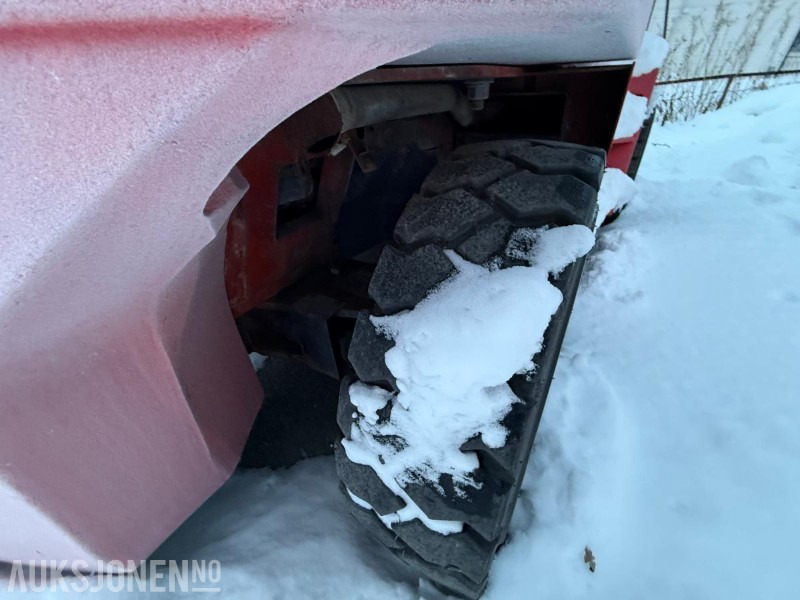 Iekraušanas tehnika 2003 Nissan VF05H70U Motvektstruck - 7 Tonn løftevekt - Nye batteri - 9578T: foto 19