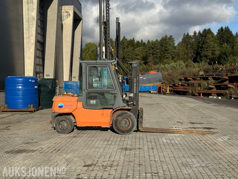 2004 Toyota 02-7FD45 gaffeltruck – 4,5 tonn, diesel, hytte - Iekraušanas tehnika: foto 5 2004 Toyota 02-7FD45 gaffeltruck – 4,5 tonn, diesel, hytte - Iekraušanas tehnika: foto 5