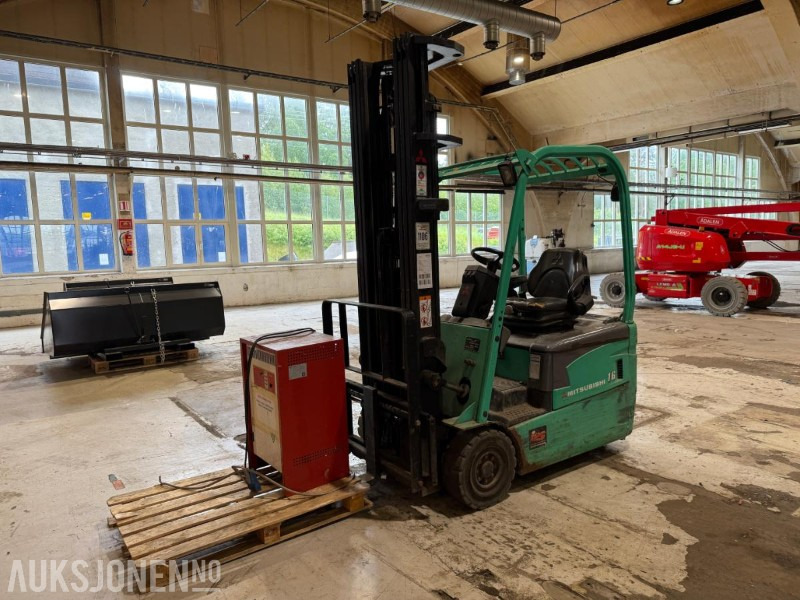 2006 Mitsubishi FB16NT gaffeltruck m/lader. - Iekraušanas tehnika: foto 1 2006 Mitsubishi FB16NT gaffeltruck m/lader. - Iekraušanas tehnika: foto 1