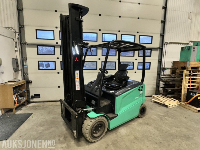 2015 Mitsubishi FB35N Elektrisk gaffeltruck m/spreder + sideskift – 3,5 tonn – Kun 496 timer! - Iekraušanas tehnika: foto 1 2015 Mitsubishi FB35N Elektrisk gaffeltruck m/spreder + sideskift – 3,5 tonn – Kun 496 timer! - Iekraušanas tehnika: foto 1