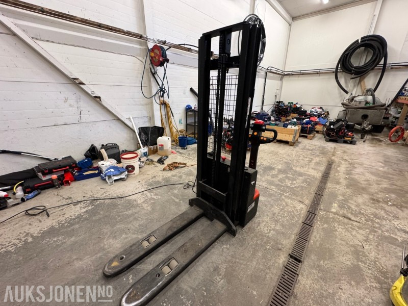 2020 Heli CDD10 Høytløftende palletruck - Iekraušanas tehnika: foto 1 2020 Heli CDD10 Høytløftende palletruck - Iekraušanas tehnika: foto 1