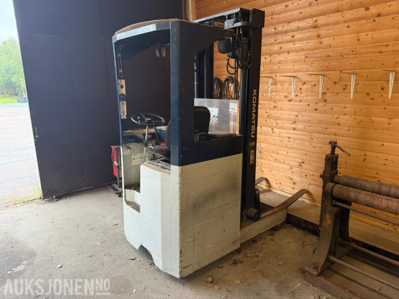 Komatsu skyvemassttruck m/defekt batteri. - Iekraušanas tehnika: foto 3 Komatsu skyvemassttruck m/defekt batteri. - Iekraušanas tehnika: foto 3