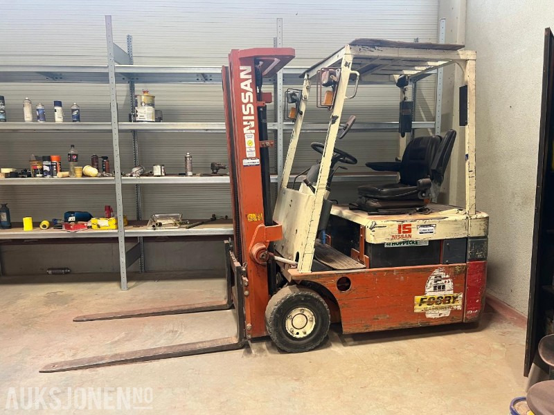 Nissan Gaffeltruck - Rep.objekt. - Iekraušanas tehnika: foto 1 Nissan Gaffeltruck - Rep.objekt. - Iekraušanas tehnika: foto 1