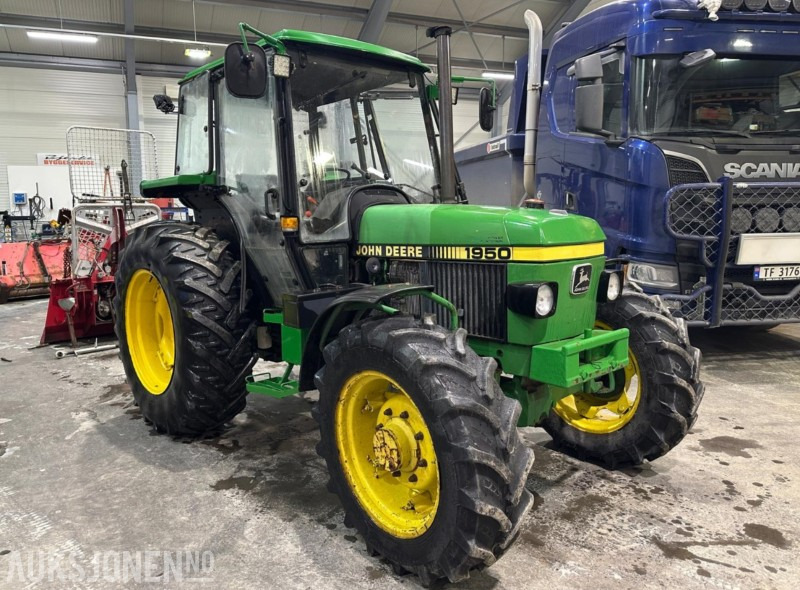 John Deere 1950 – 1988-modell – 46 hk – Starter og går – 4x4 – Med styringsdeler og kjettinger - Traktors: foto 3 John Deere 1950 – 1988-modell – 46 hk – Starter og går – 4x4 – Med styringsdeler og kjettinger - Traktors: foto 3