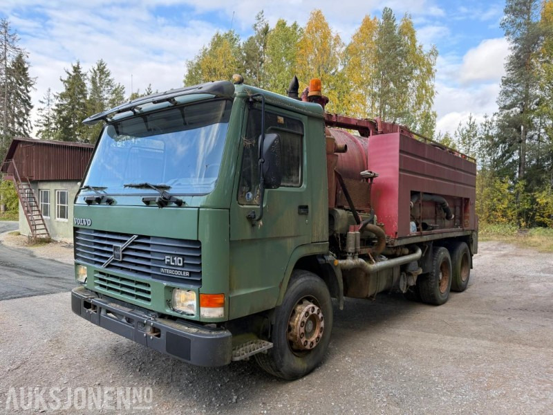 1986 Volvo FL10 Intercooler 6x2 med Müller Umwelttechnik slamsuger/spylepåbygg - Komunālā/ Specializētā tehnika: foto 1 1986 Volvo FL10 Intercooler 6x2 med Müller Umwelttechnik slamsuger/spylepåbygg - Komunālā/ Specializētā tehnika: foto 1