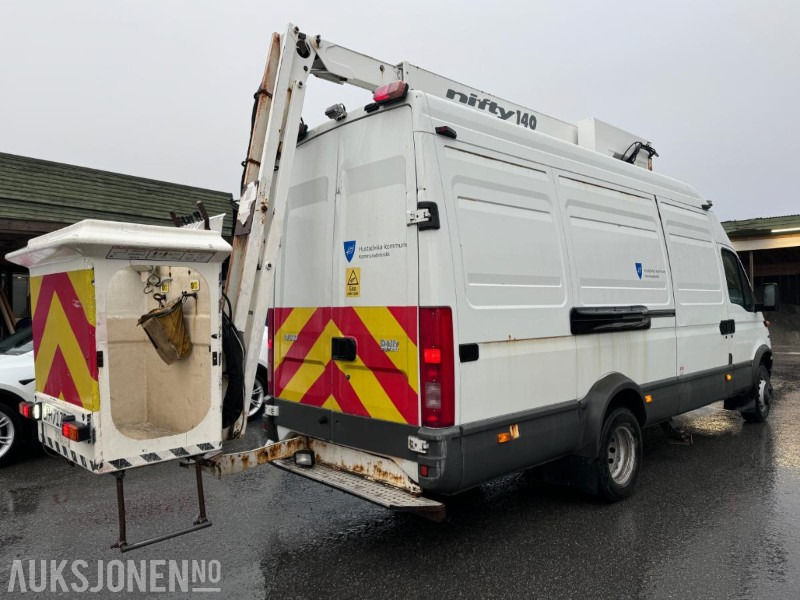 2005 Iveco Daily, Liftbil - UniJet - HPT 65C15, 230.604 km - Nifty lift - VM 140 med personkorg - Sertifisert lift til juni 2026 - Komunālā/ Specializētā tehnika: foto 4 2005 Iveco Daily, Liftbil - UniJet - HPT 65C15, 230.604 km - Nifty lift - VM 140 med personkorg - Sertifisert lift til juni 2026 - Komunālā/ Specializētā tehnika: foto 4