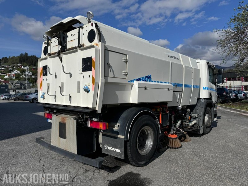 2006 Scania P340 DB - 4X2 - HNA Feiebil - Gått kun 99.688 km - Komunālā/ Specializētā tehnika: foto 4 2006 Scania P340 DB - 4X2 - HNA Feiebil - Gått kun 99.688 km - Komunālā/ Specializētā tehnika: foto 4