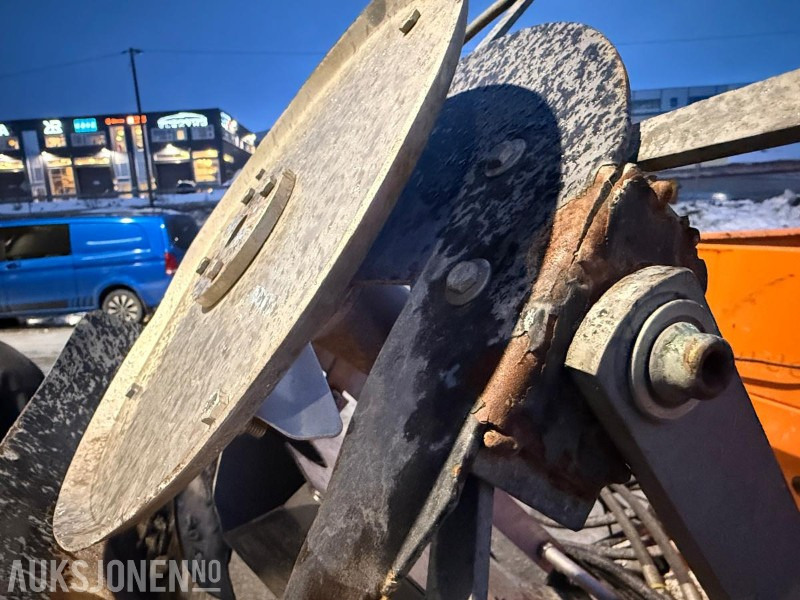 Komunālā/ Specializētā tehnika 2007 Holder C2.42 Minitraktor/Redskapsbærer - V-Plog - Fres - Feiemaskin - Strøer - 3764T: foto 26 Komunālā/ Specializētā tehnika 2007 Holder C2.42 Minitraktor/Redskapsbærer - V-Plog - Fres - Feiemaskin - Strøer - 3764T: foto 26