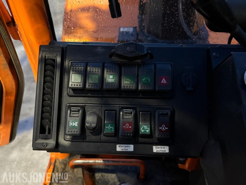 Komunālā/ Specializētā tehnika 2007 Holder C2.42 Minitraktor/Redskapsbærer - V-Plog - Fres - Feiemaskin - Strøer - 3764T: foto 18 Komunālā/ Specializētā tehnika 2007 Holder C2.42 Minitraktor/Redskapsbærer - V-Plog - Fres - Feiemaskin - Strøer - 3764T: foto 18