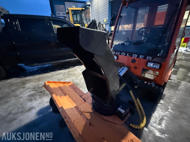 Komunālā/ Specializētā tehnika 2007 Holder C2.42 Minitraktor/Redskapsbærer - V-Plog - Fres - Feiemaskin - Strøer - 3764T: foto 12 Komunālā/ Specializētā tehnika 2007 Holder C2.42 Minitraktor/Redskapsbærer - V-Plog - Fres - Feiemaskin - Strøer - 3764T: foto 12