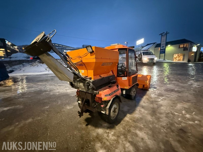 Komunālā/ Specializētā tehnika 2007 Holder C2.42 Minitraktor/Redskapsbærer - V-Plog - Fres - Feiemaskin - Strøer - 3764T: foto 8 Komunālā/ Specializētā tehnika 2007 Holder C2.42 Minitraktor/Redskapsbærer - V-Plog - Fres - Feiemaskin - Strøer - 3764T: foto 8