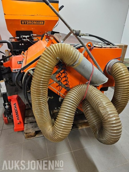 Komunālā/ Specializētā tehnika 2007 Holder C2.42 Minitraktor/Redskapsbærer - V-Plog - Fres - Feiemaskin - Strøer - 3764T: foto 43 Komunālā/ Specializētā tehnika 2007 Holder C2.42 Minitraktor/Redskapsbærer - V-Plog - Fres - Feiemaskin - Strøer - 3764T: foto 43