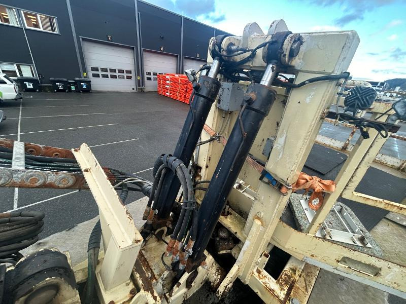 Komunālā/ Specializētā tehnika 2013 Volvo FMX 370 6X4 med NORMET Esslift 1000 plattform / korg - nylig EU godkjent: foto 13