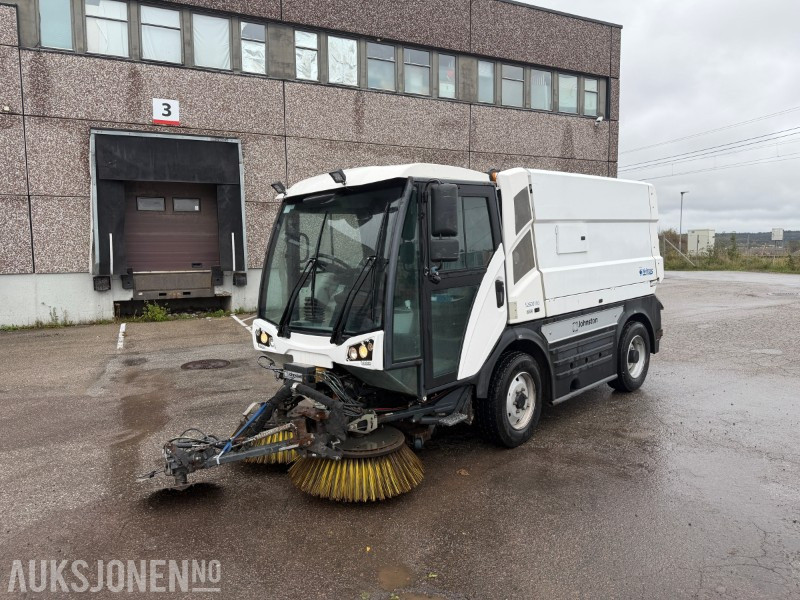 2017 JOHNSTON C401 Kompaktfeiemaskin 5,6 m3 - Komunālā/ Specializētā tehnika: foto 1 2017 JOHNSTON C401 Kompaktfeiemaskin 5,6 m3 - Komunālā/ Specializētā tehnika: foto 1