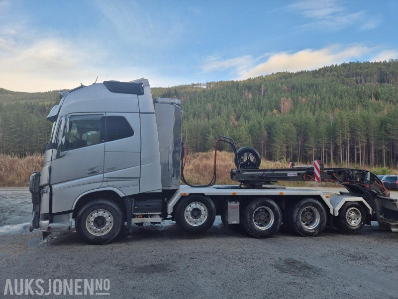 2017 Volvo FH 16 / 750, 8x4+2 Tungtrekker med 2019 Vang 3+1 akslet brønnhenger - Komunālā/ Specializētā tehnika: foto 2 2017 Volvo FH 16 / 750, 8x4+2 Tungtrekker med 2019 Vang 3+1 akslet brønnhenger - Komunālā/ Specializētā tehnika: foto 2