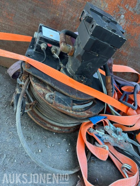 Kranbil Vinsj - ingen minstepris - Celtnis: foto 1 Kranbil Vinsj - ingen minstepris - Celtnis: foto 1