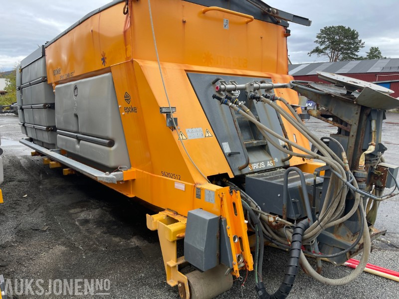 2014 Epoke Sirius Combi AST Saltspreder 5m3 salt 8600 l - Kravas automašīna: foto 4 2014 Epoke Sirius Combi AST Saltspreder 5m3 salt 8600 l - Kravas automašīna: foto 4