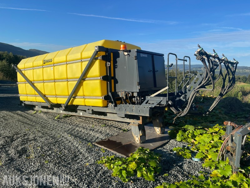 2020 Rasco LIQUID 14.0 VHP10 Saltlakespreder - Kravas automašīna: foto 3 2020 Rasco LIQUID 14.0 VHP10 Saltlakespreder - Kravas automašīna: foto 3