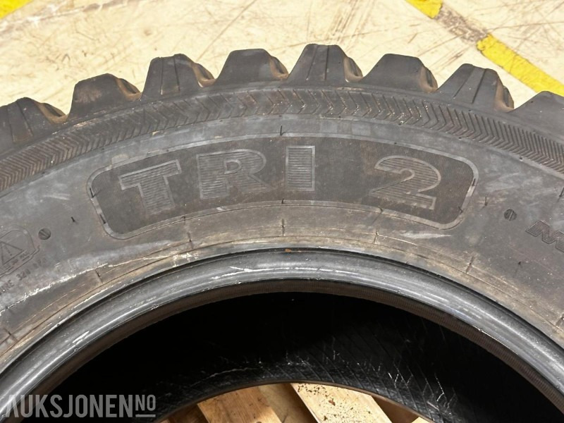 1 stk. Nokian TRI 2 400/80 R24 dekk til traktor - Lauksaimniecības tehnika: foto 2 1 stk. Nokian TRI 2 400/80 R24 dekk til traktor - Lauksaimniecības tehnika: foto 2