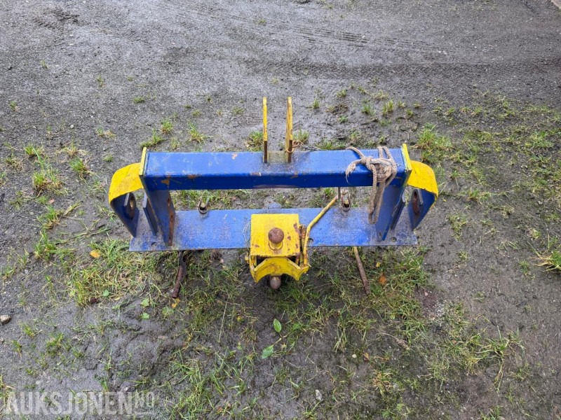 1990 Kombi-hengerfeste med kule og krok - Lauksaimniecības tehnika: foto 5 1990 Kombi-hengerfeste med kule og krok - Lauksaimniecības tehnika: foto 5