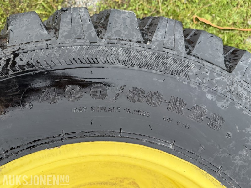 2 STK TRAKTORHJUL NOKIAN TYRES TRI 2 400/80R28 - Lauksaimniecības tehnika: foto 2 2 STK TRAKTORHJUL NOKIAN TYRES TRI 2 400/80R28 - Lauksaimniecības tehnika: foto 2