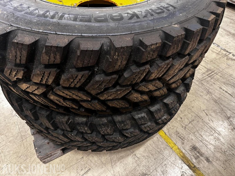 2 stk. Nokian TRI Hakkapeliitta 440/80 R28 forhjul til John Deere på felg - Lauksaimniecības tehnika: foto 2 2 stk. Nokian TRI Hakkapeliitta 440/80 R28 forhjul til John Deere på felg - Lauksaimniecības tehnika: foto 2